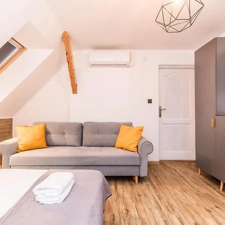 Hupkas Apartementy I Pokoje Jantar Exterior photo
