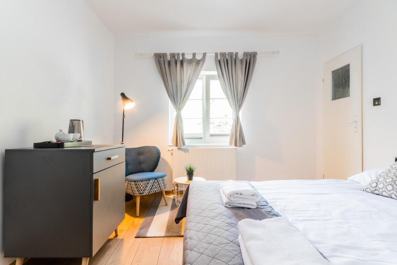 Homestay Hupkas Apartementy I Pokoje Jantar